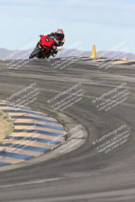 media/Nov-16-2025-Race Pace (Sun) [[8c5fa54630]]/Verified Riders/1-Turns 9 and 10 (925am)/